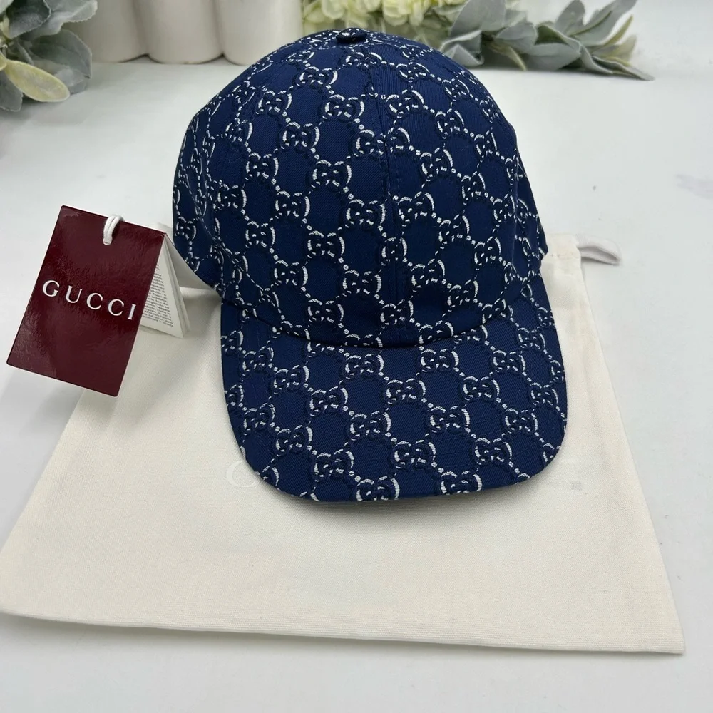 Men's Gucci, blue shadow GG adjustable baseball camp size medium, made in Italy